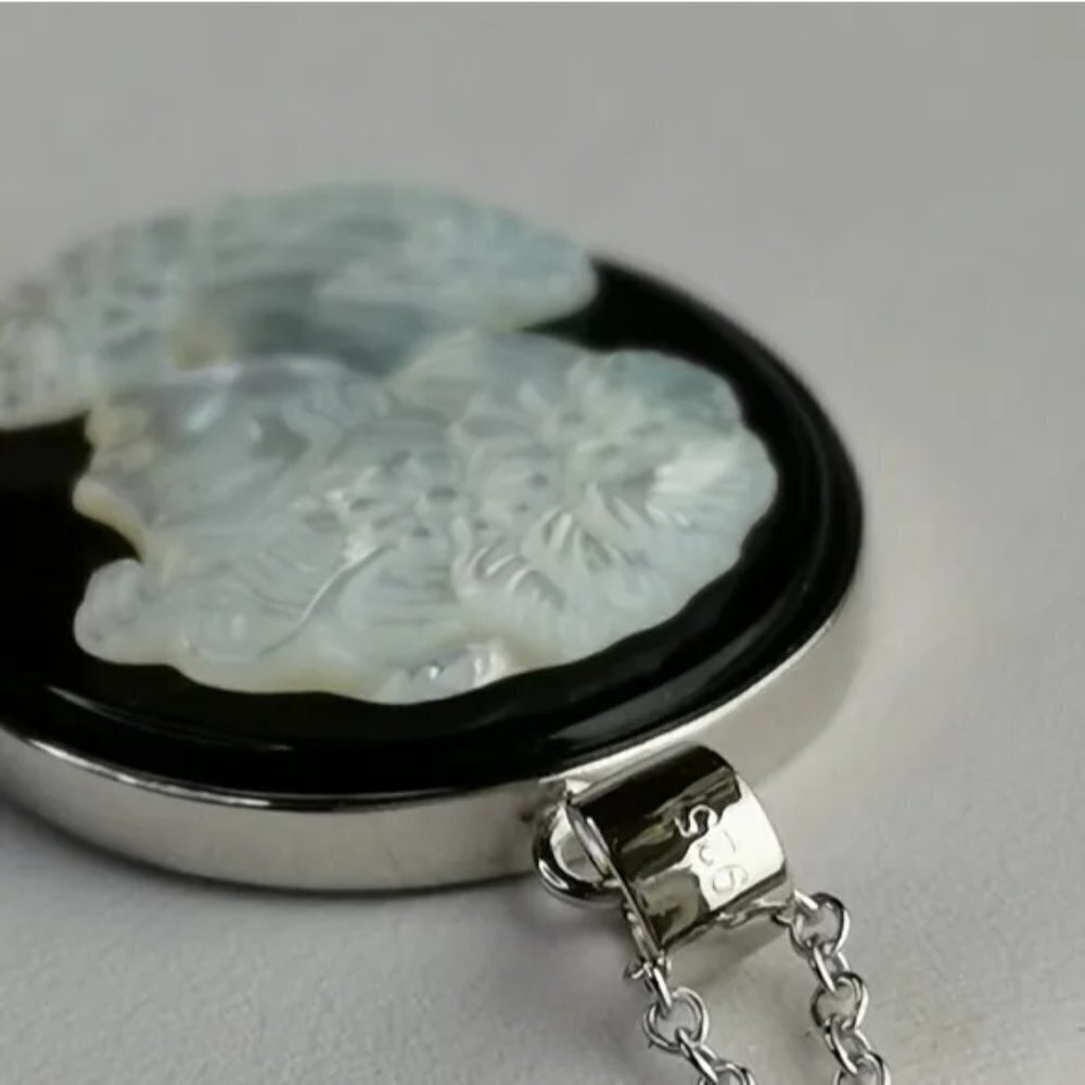 Cameo pendant Onyx mother of pearl onyx necklace - Picture 8 of 9